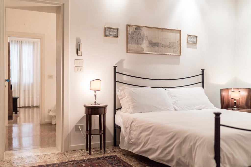 Apartamento Accademia Terrazza Venecia Exterior foto