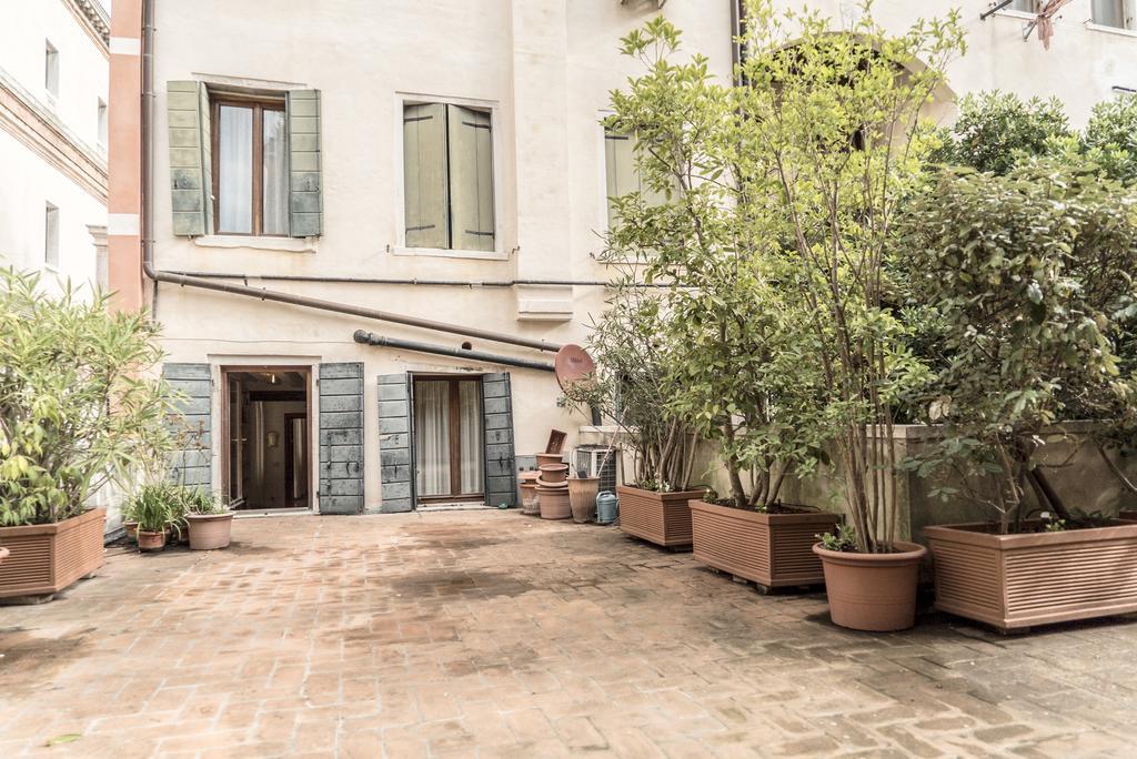 Apartamento Accademia Terrazza Venecia Exterior foto